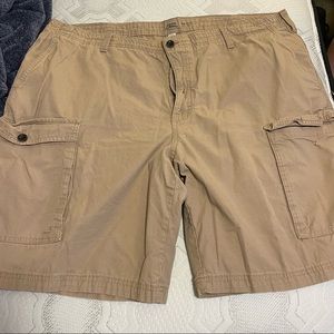 Mens IZOD Saltwater Cargo Shorts size 42